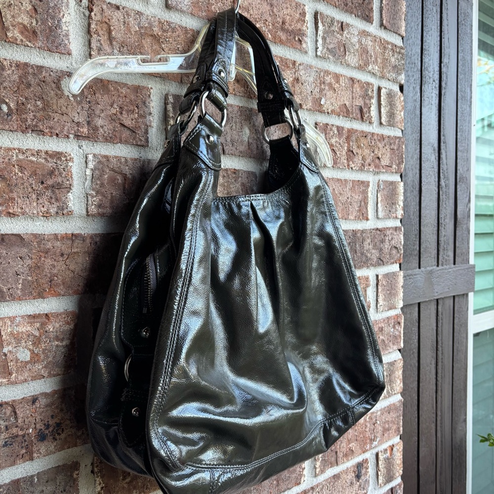 Vintage coach Leather Bag with Lavender Interior - Picture 3 of 12